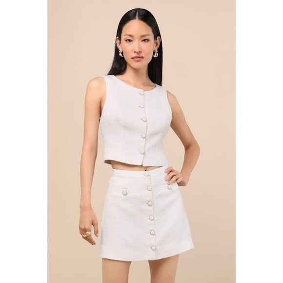 Lulus Dresses & Skirts - Lulus Monique White Tweed Button-front Mini Skirt - Size M